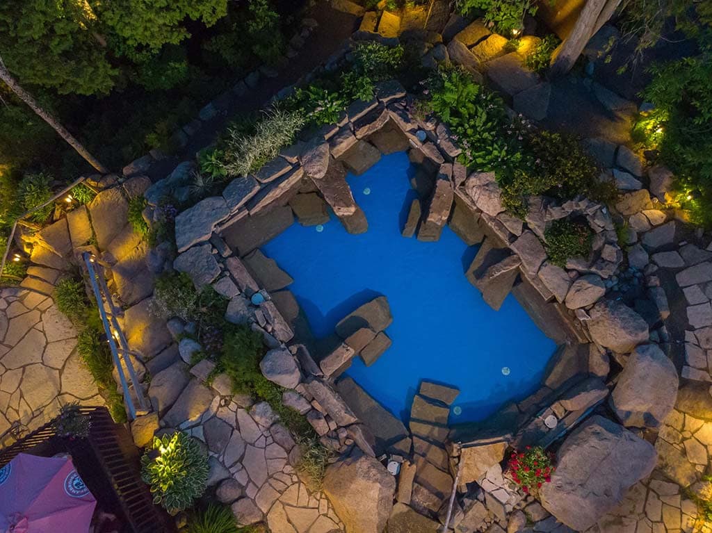 Spa nordique en plein air dans les Laurentides